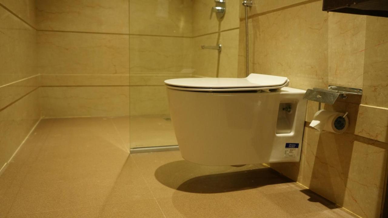 Alaukik 4*