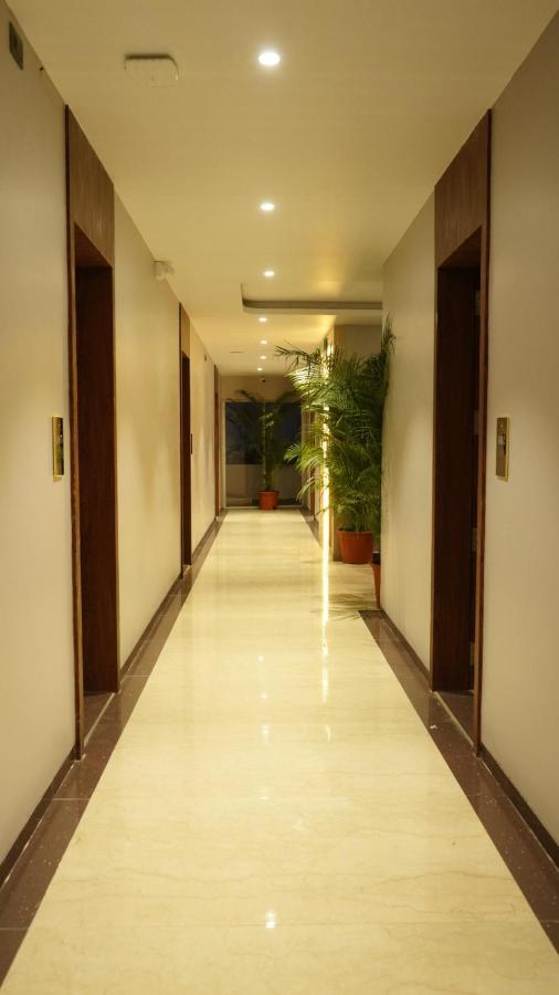 Alaukik Hotel